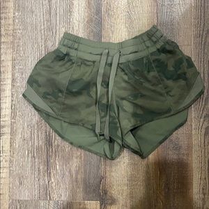 Lululemon cameo shorts